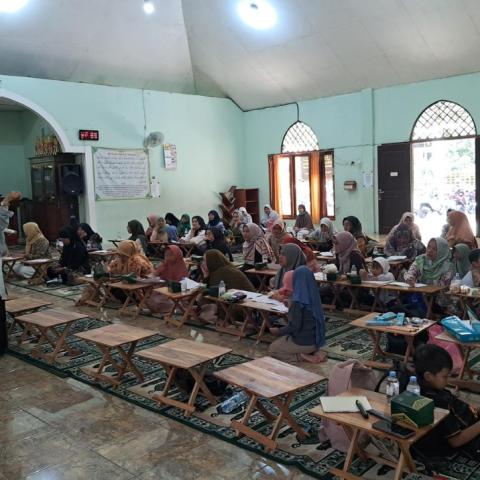 PkM Psikologi UMBY Tingkatkan Komunikasi Orang Tua dan Anak Melalui Story Telling