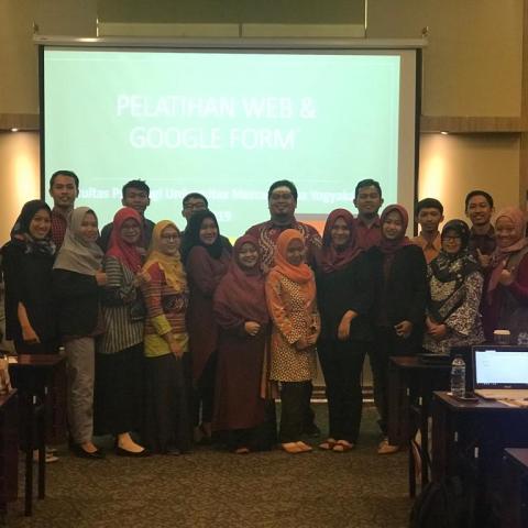 Pelatihan Pengelolaan Website, Google Forms & E-Learning untuk Tenaga Kependidikan Fakultas Psikologi UMB Yogyakarta